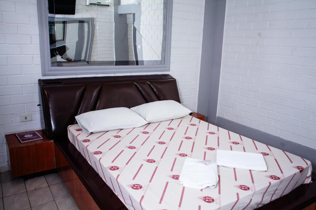 Hotel E Motel Madrugada 伊图 外观 照片